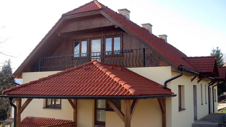 Rekonštrukcia strechy, stavba prístrešku